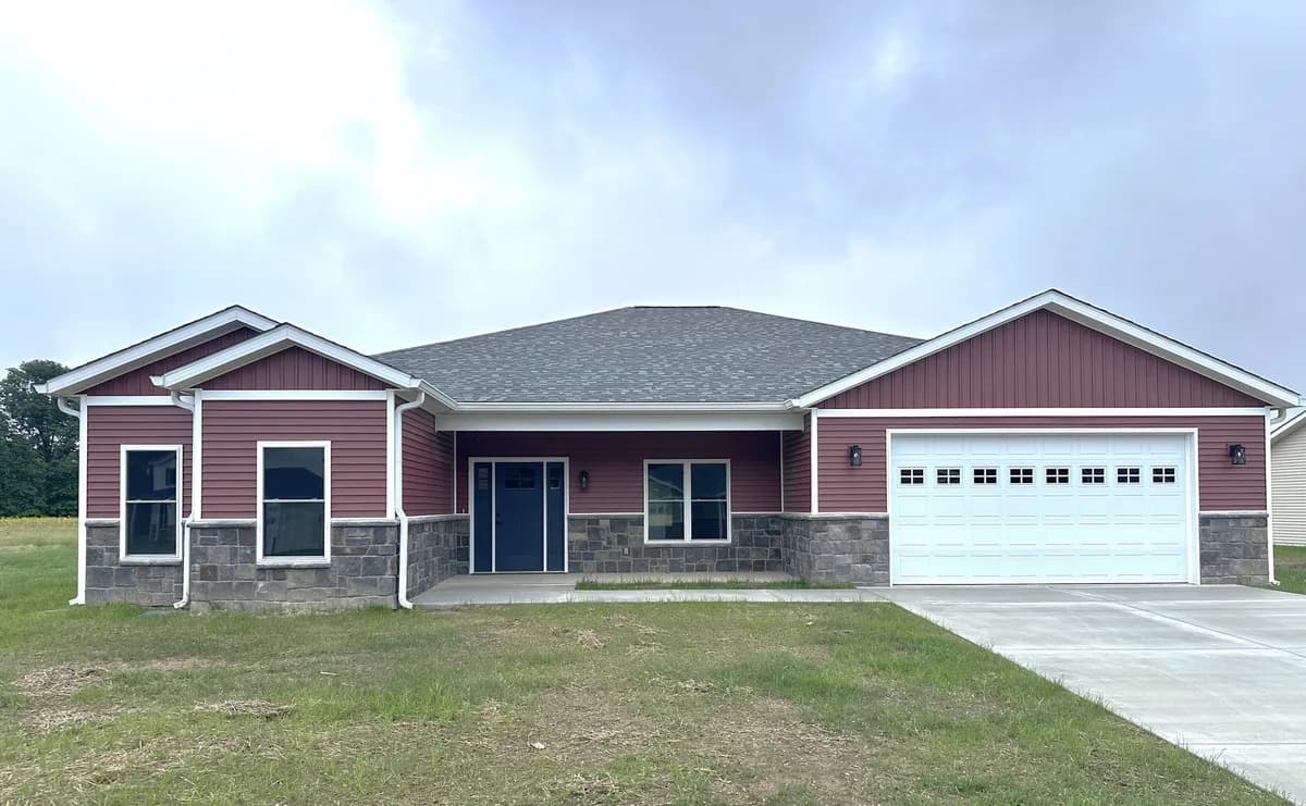 The Aspen, a completed Four Oaks home in Spencer, Indiana, seen from the front.