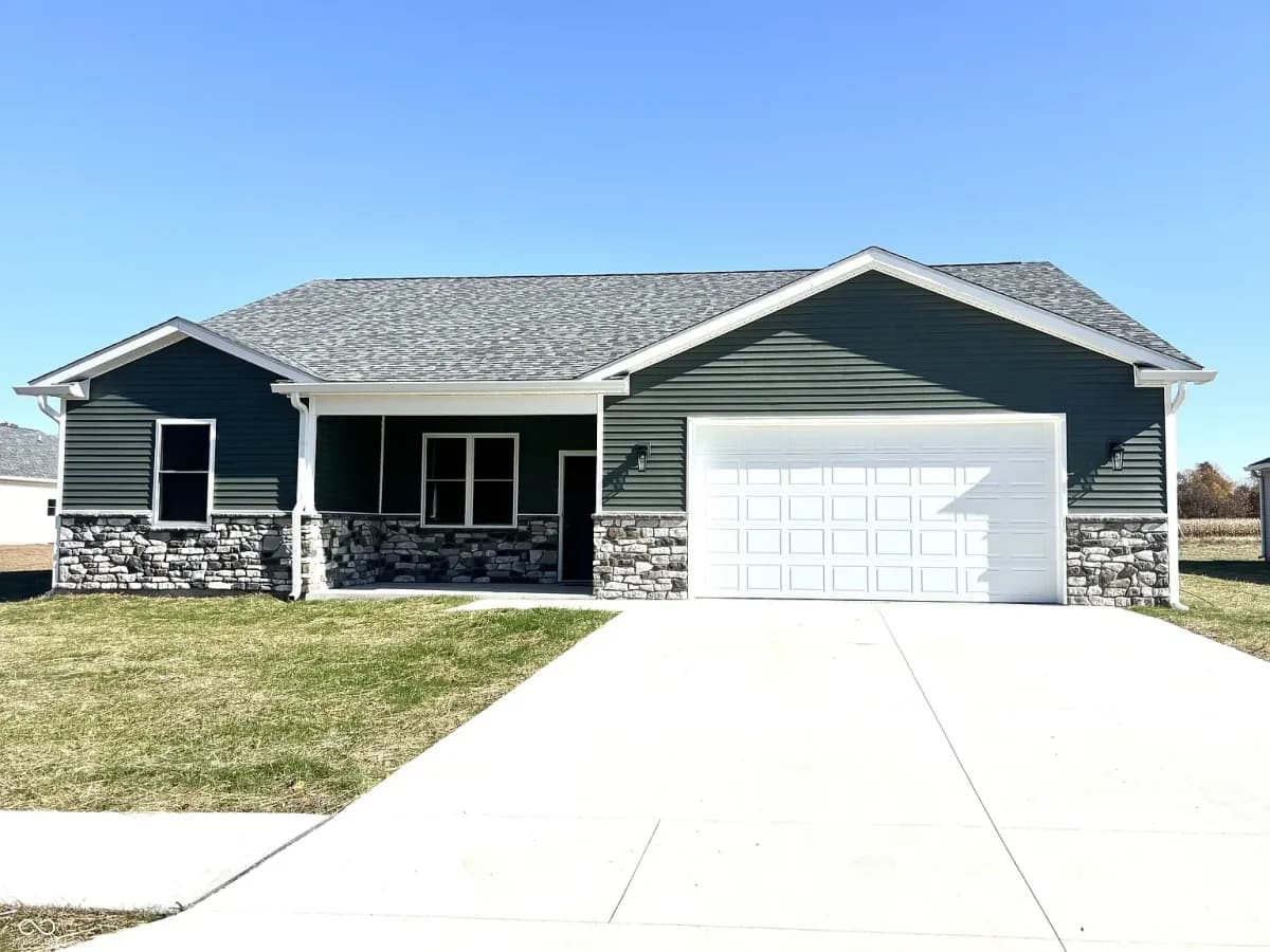 The Hazel, a completed Four Oaks home in Spencer, Indiana, seen from the front.