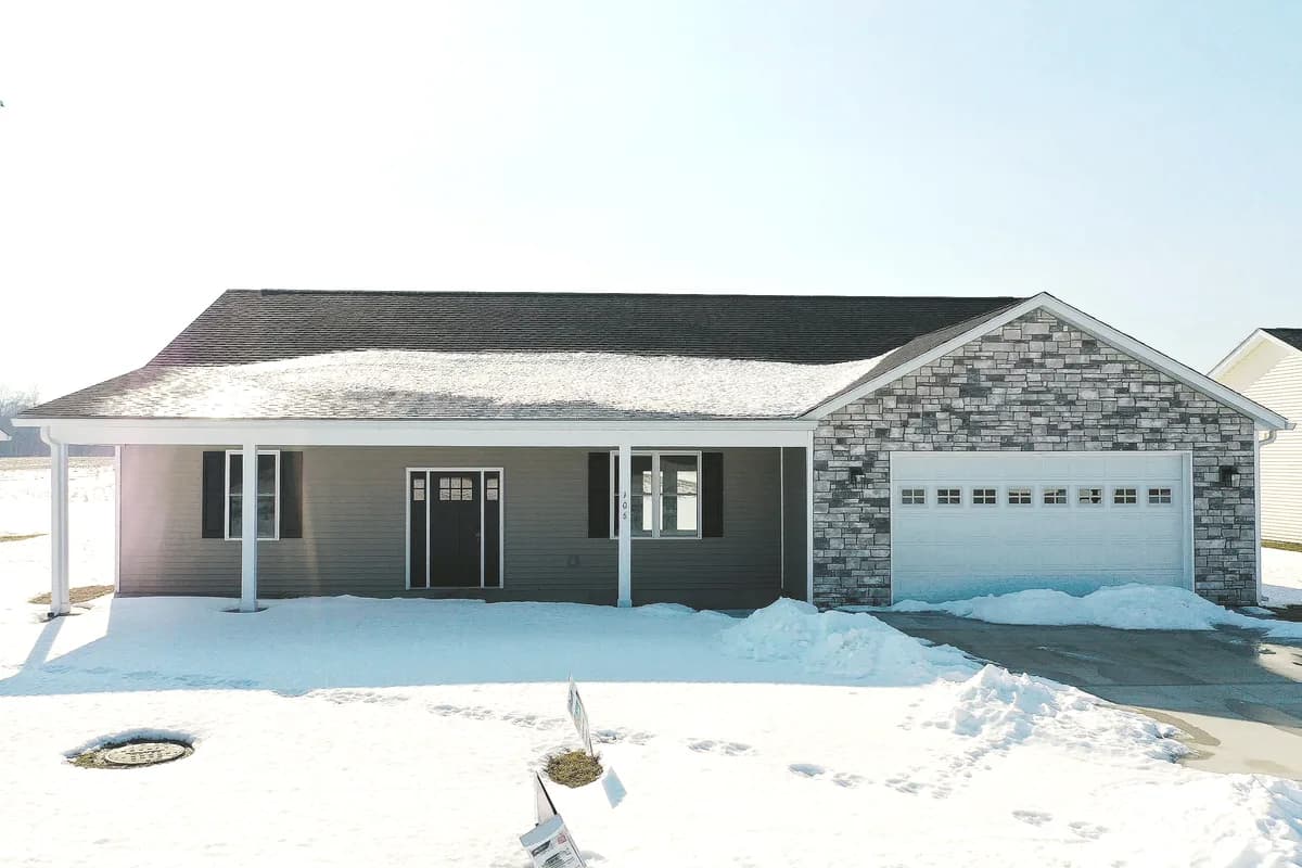 The Lily, a completed Four Oaks home in Spencer, Indiana, seen from the front.